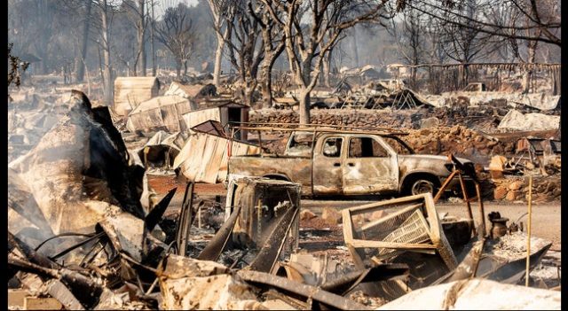 Shkon në 24 numri i të vdekurve nga zjarret në Los Angeles Republika