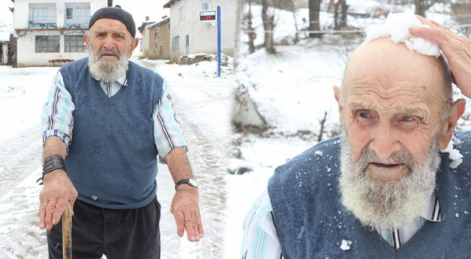 91 vjeçari merr abdes me uj të ngrirë, bora dhe akulli nuk i pengojnë të falet (VIDEO)