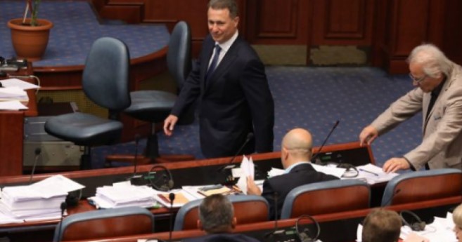 Asnjë deputet kundër, i shfuqizohet paga e deputetit Nikolla Gruevskit