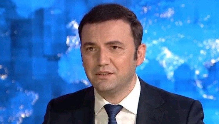 Bujar Osmani: Prej sot ministrat në qeveri flasin shqip (VIDEO)