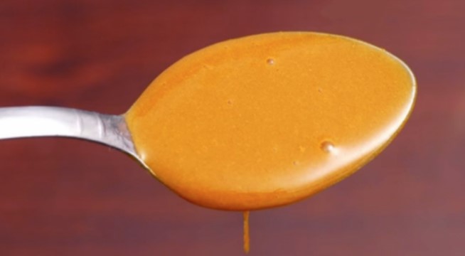 Shafrani me mjaltë: Antibiotiku i fuqishëm për të cilin as doktorët s’kanë shpjegim