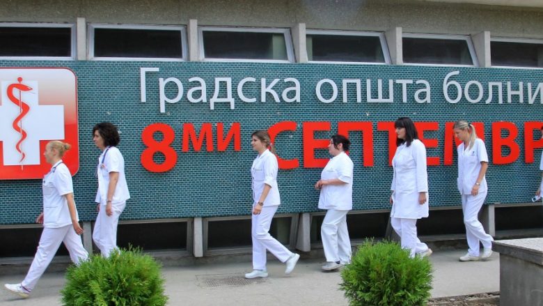 Ministria e Shëndetësisë: Mjekët po bëjnë gjithçka që t’u shpëtohet jeta të lënduarve nga aksidenti tragjik