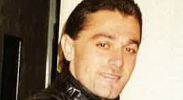Kush është “Tony Montana”, shqiptari që goditi 120 herë me thikë mikun për një unazë