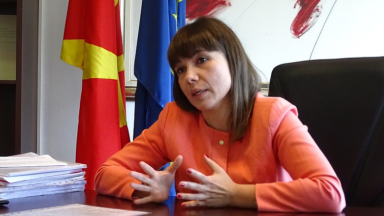 Carovska: Pres që Kuvendi t’i votojë ligjet për reformën sociale
