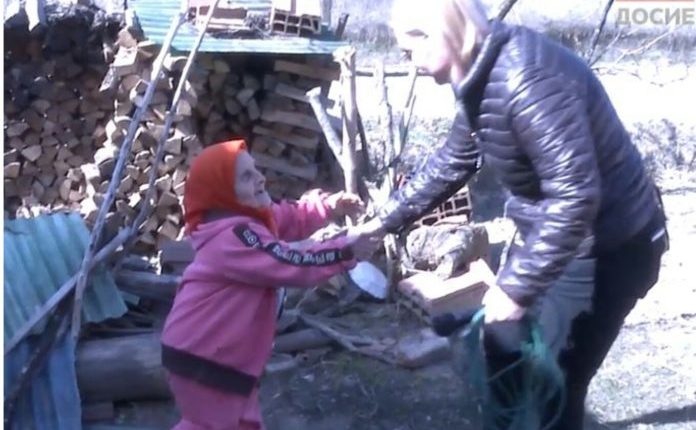 Gruaja më e vogël në Maqedoni është e gjatë një metër dhe ka një ëndërr: Dua të blej një bojler! (Video)