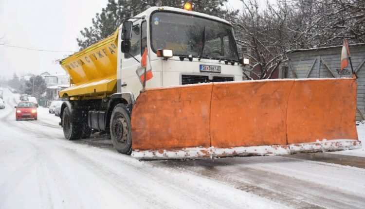 Reshje bore në rrugën Mavrovë-Galiçnik