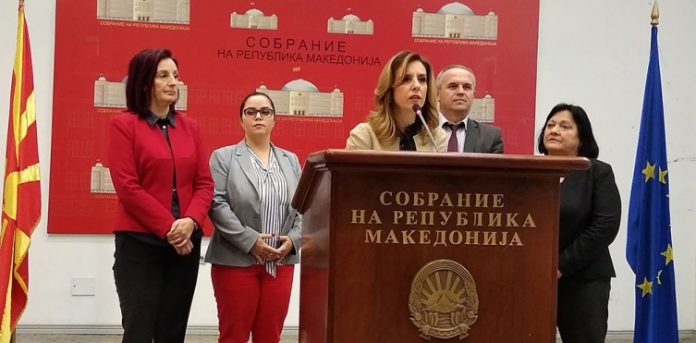 Deputetët e pavarur nga VMRO-ja kërkojnë ekip mjekësor të hënën në Kuvend që të testojë për drogë