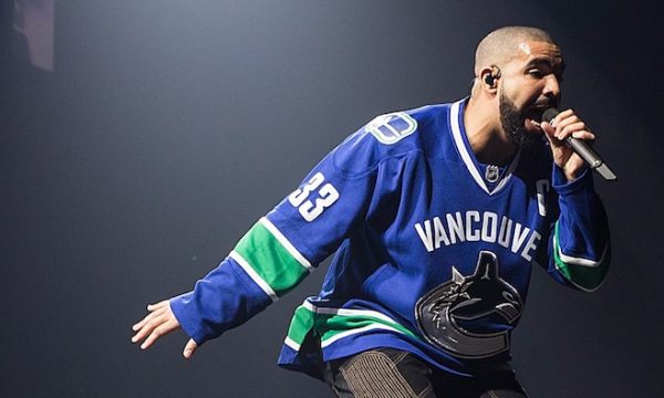 Drake mban premtimin, publikon dy këngët e reja dhe ‘çmend’ internetin