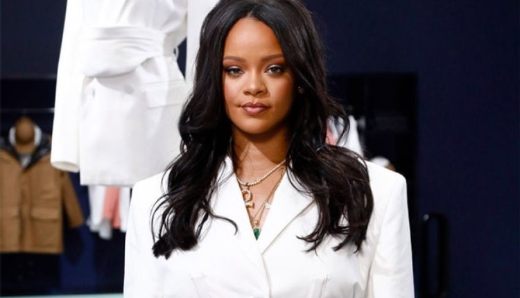 Rihanna këngëtarja femër më e pasur në botë