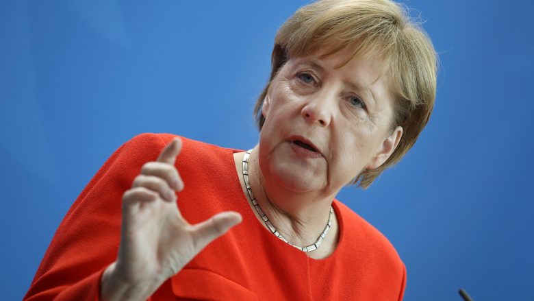 Merkel: Do të bëj gjithçka që Maqedonia të merr datë për negociatat me BE-në