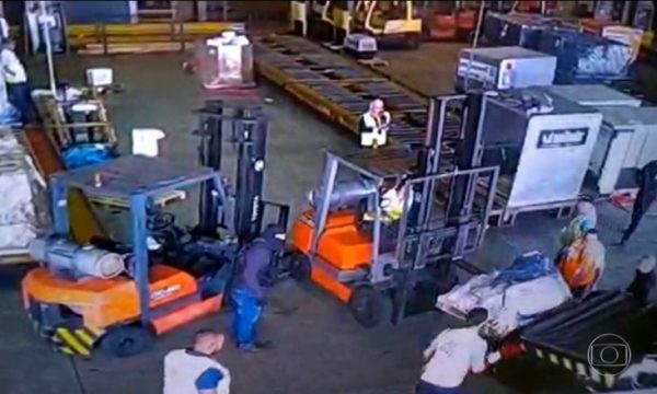 750 kilogramë ari në vlerë 30 milionë euro, publikohen pamjet e vjedhjes në një aeroport të Brazilit