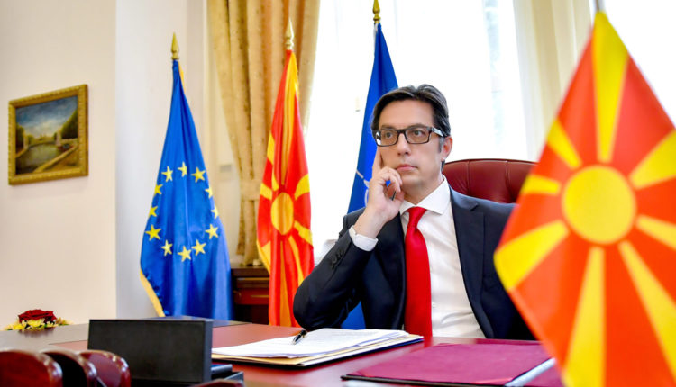 Pendarovski: Të na rrojë Republika