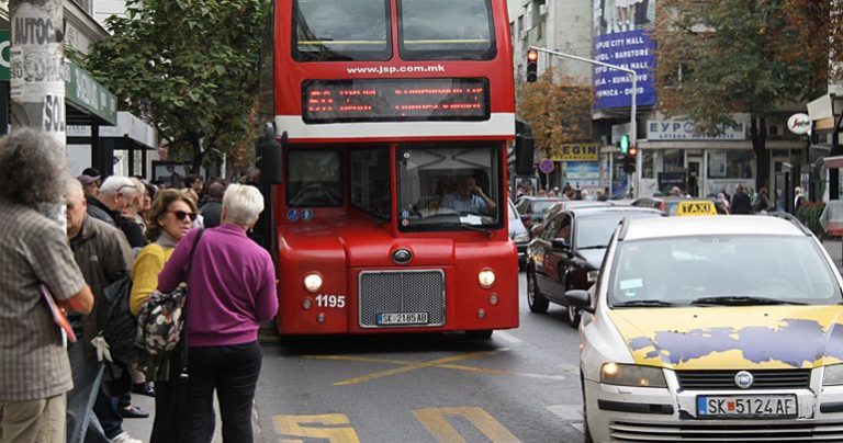 Autobusët e transportit publik nesër do të qarkullojnë sipas orarit të së dielës