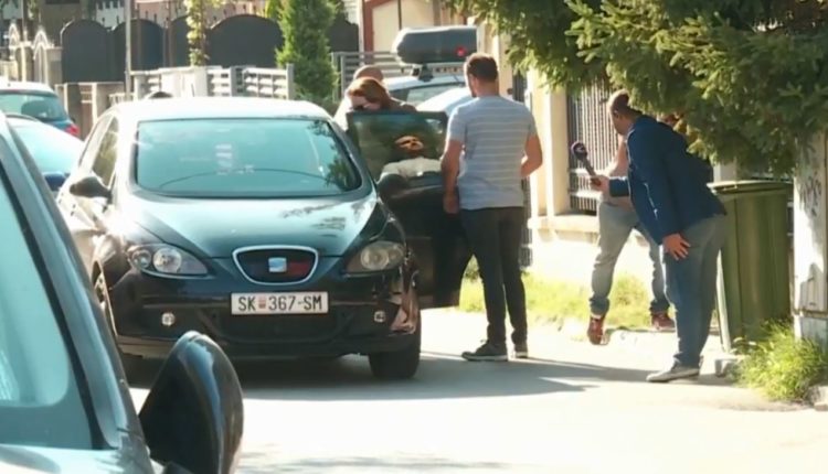 Janeva arriti në Gjevgjeli, merr pjesë në varrimin e nënës së sajë