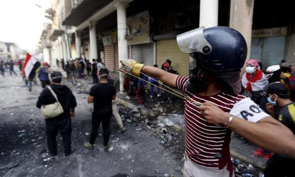 Vazhdojnë protestat në Irak, policia vret pesë protestues