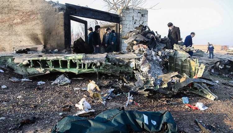Pak orë pas sulmit ndaj SHBA-së, rrëzohet në Iran avioni me 176 persona në bord