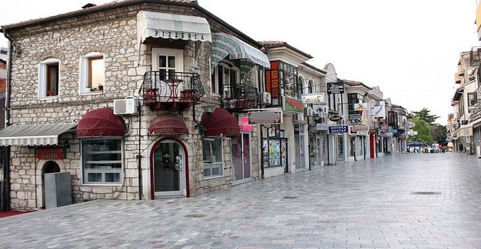 Turistët kinezë kanë anuluar prenotimet në Ohër