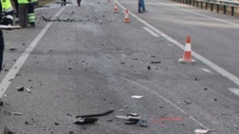 Tre të lënduar në një aksident në rrugën Tetovë-Shkup