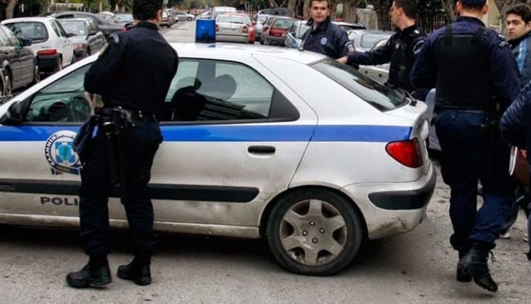 Greqia vendos orën policore