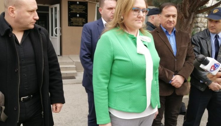 Petrovska: Në kufirin jugor nuk ka lëvizje më të mëdha të emigrantëve, por rreziku ekziston