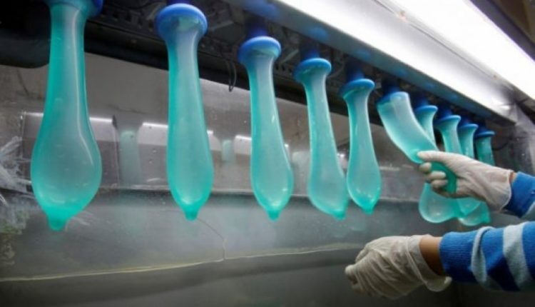 Mungesë globale e prezervativëve – koronavirusi mbyll prodhuesit më të mëdhenj në botë