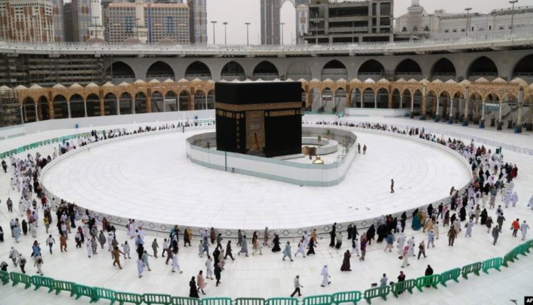 Emiratet e Bashkuara Arabe lehtësojnë masat gjatë muajit të Ramazanit