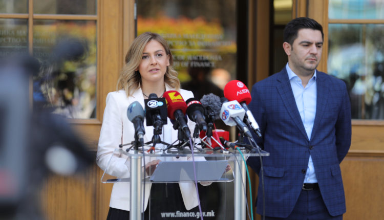 Angellovska dhe Bekteshi në takim me përfaqësues të sektorit të hotelerisë dhe turizmit