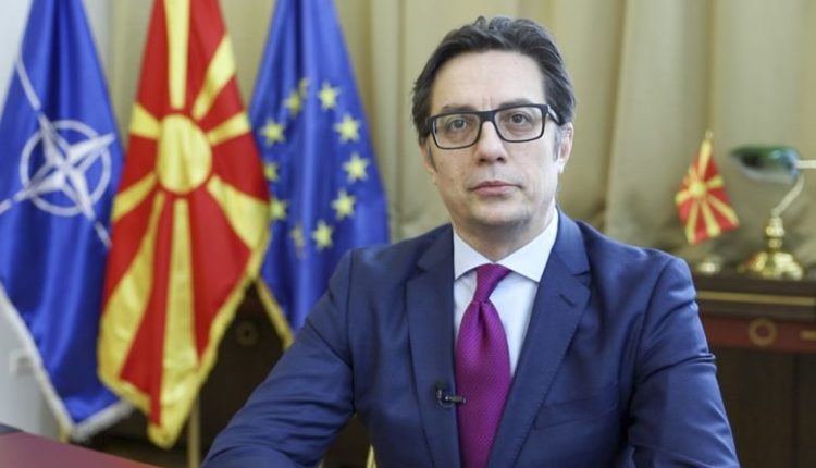 Urim nga presidenti Pendarovski me rastin e Pashkëve katolike