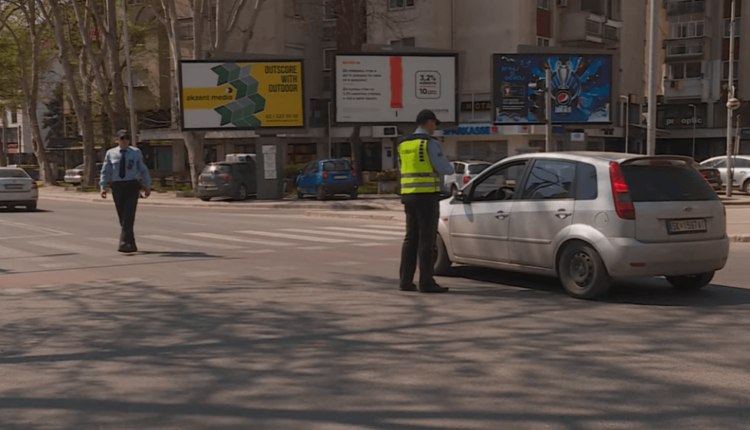 31 persona shkelin orën policore, arrestohen 19