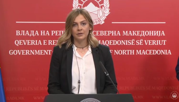 Angellovska: Më shumë se 320 mijë qytetarë do të marrin 28 milionë euro, fillon lëshimi i kartelave pagesore vendore (VIDEO)