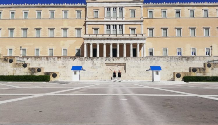 Greqia nesër do ta finalizojë listën me vendet e treta për qytetarët e të cilëve do të lejojë hyrje