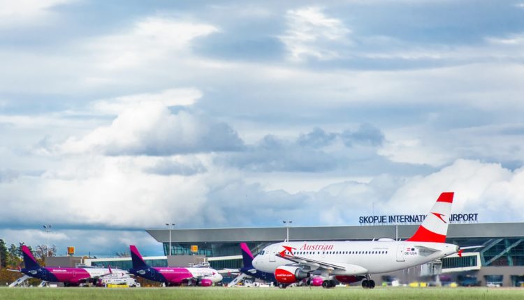 Sugareski: Po bisedohet për hapjen e aeroporteve, ende është herët për vendim