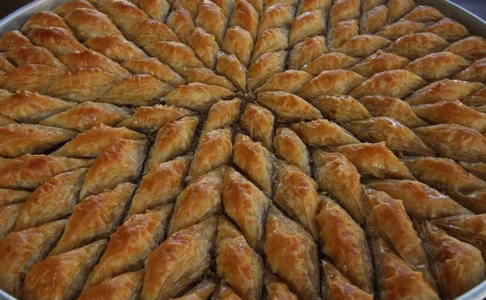 Shkup: “Një copë bakllava për Kurban Bajramin”