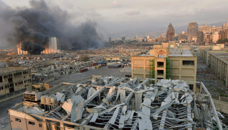 Në shpërthimin në Bejrut kanë humbur jetën më shumë se njëqind persona, ndërsa rreth 4.000 janë plagosur