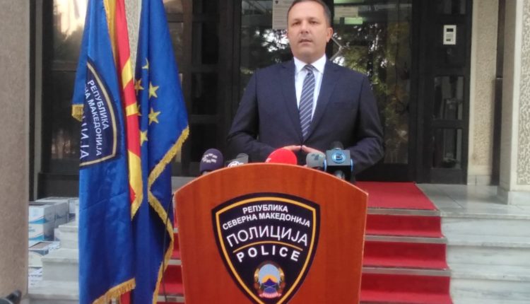 Spasovski: Padi penale dhe suspendim për policin nga Manastiri që sulmoi një romë, suspendohet edhe një polic