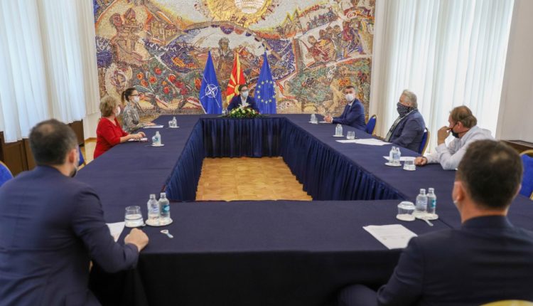 Presidenti Pendarovski u takua me përfaqësuesit e Odës së pavarur hotelerike