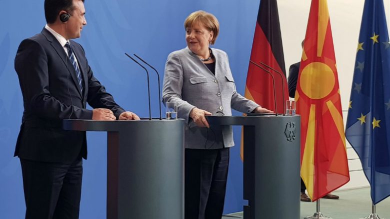 Merkel uron kryeministrin Zaev për mandatin e ri