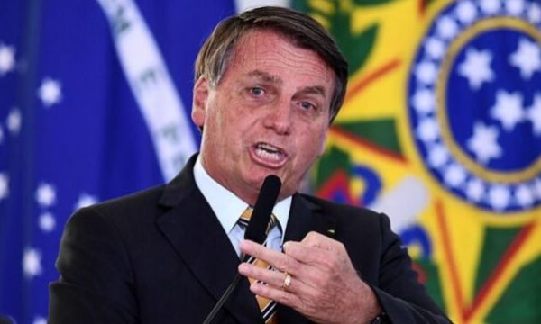 Bolsonaro-brazilianëve: Mjaft u sollëm si vend homosh me Covidin, të gjithë do të vdesim një ditë