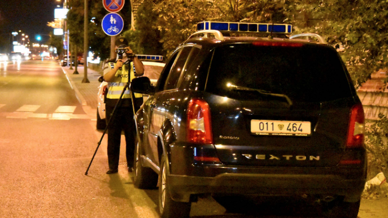 Vazhdon aksioni i kontrolleve në komunikacion: Policia dënon 230 shoferë në Shkup
