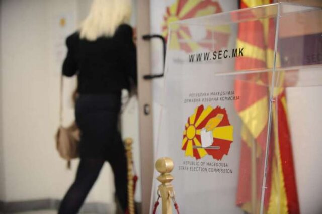 KSHZ: Deri në ora 11:00 jehona e votuesve në Shtip është 8,52 për qind, në Pllasnicë 13,12