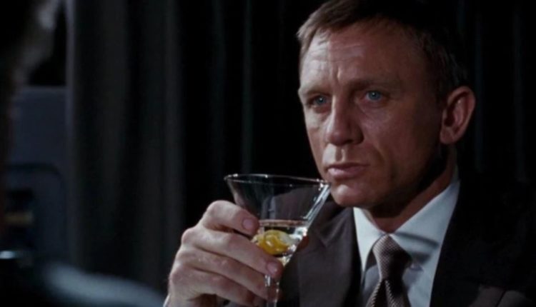 Shtyhet prapë premiera e filmit të ri të James Bondit