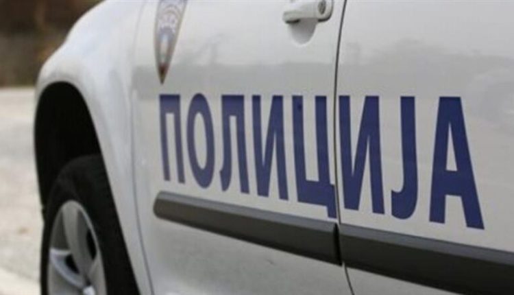 Aksident mes dy veturave në Shkup, dy shoferët dhe një pasagjer përfunduan në spital