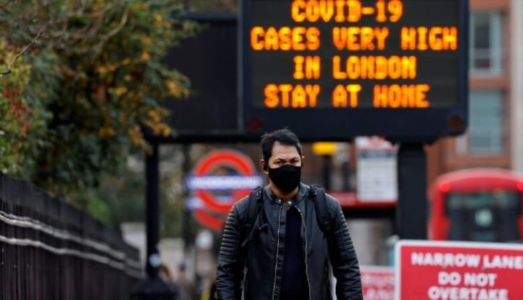 Britania shikon mundësinë e mospërdorimit të maskave në ndërtesat publike gjatë verës