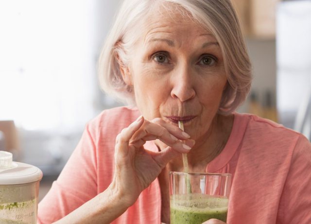 Dieta Galveston për menopauzën, një program ushqimor i krijuar nga një gjinekologe