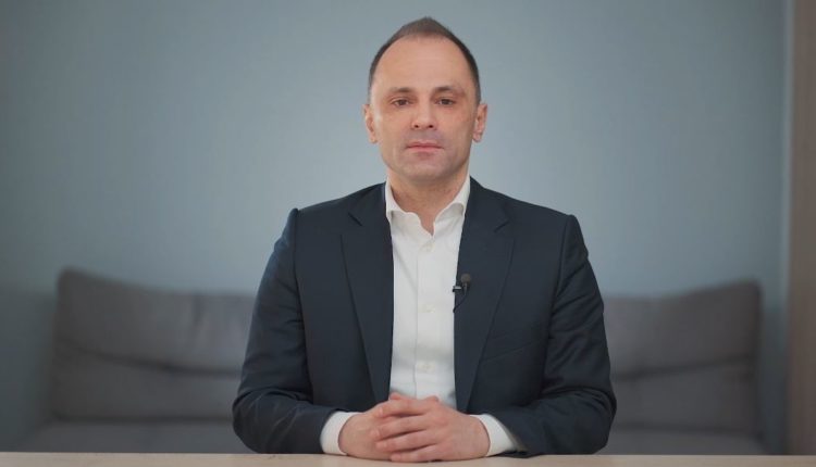 Filipçe: Nuk përjashtohet mundësia e karantinës