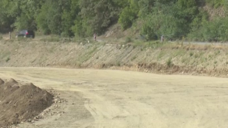 Autostrada Shkup-Bllacë, asfaltimi nisë në tetor!