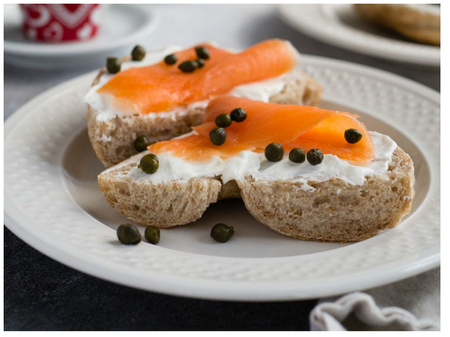5 arsye të mira për të ngrënë një vakt me salmon