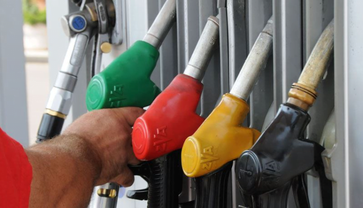 Bie çmimi i benzinës, nafta nuk ndryshon