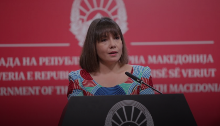 Carovska: viti shkollor 2021-2022 është një vit i ndryshimeve të mëdha për arsimim më cilësor, fat të mirë për të gjithë nxënësit dhe mësimdhënësit!