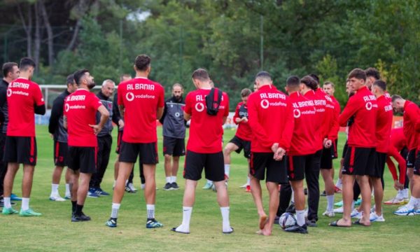 Ylli i Shqipërisë infektohet me COVID-19, humb ndeshjen me Poloninë